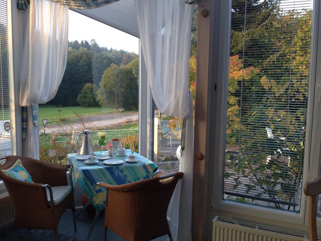 Pension-Ferienwohnung Liesbachtal Direkt Am Waldrand Bayerische Rhoen Schonau an der Brend Экстерьер фото